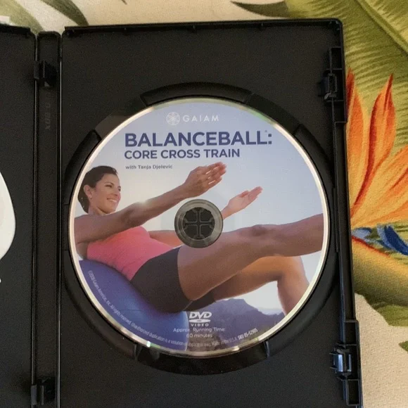 Gaiam Balance Ball w Workout DVD - Picture 3 of 7